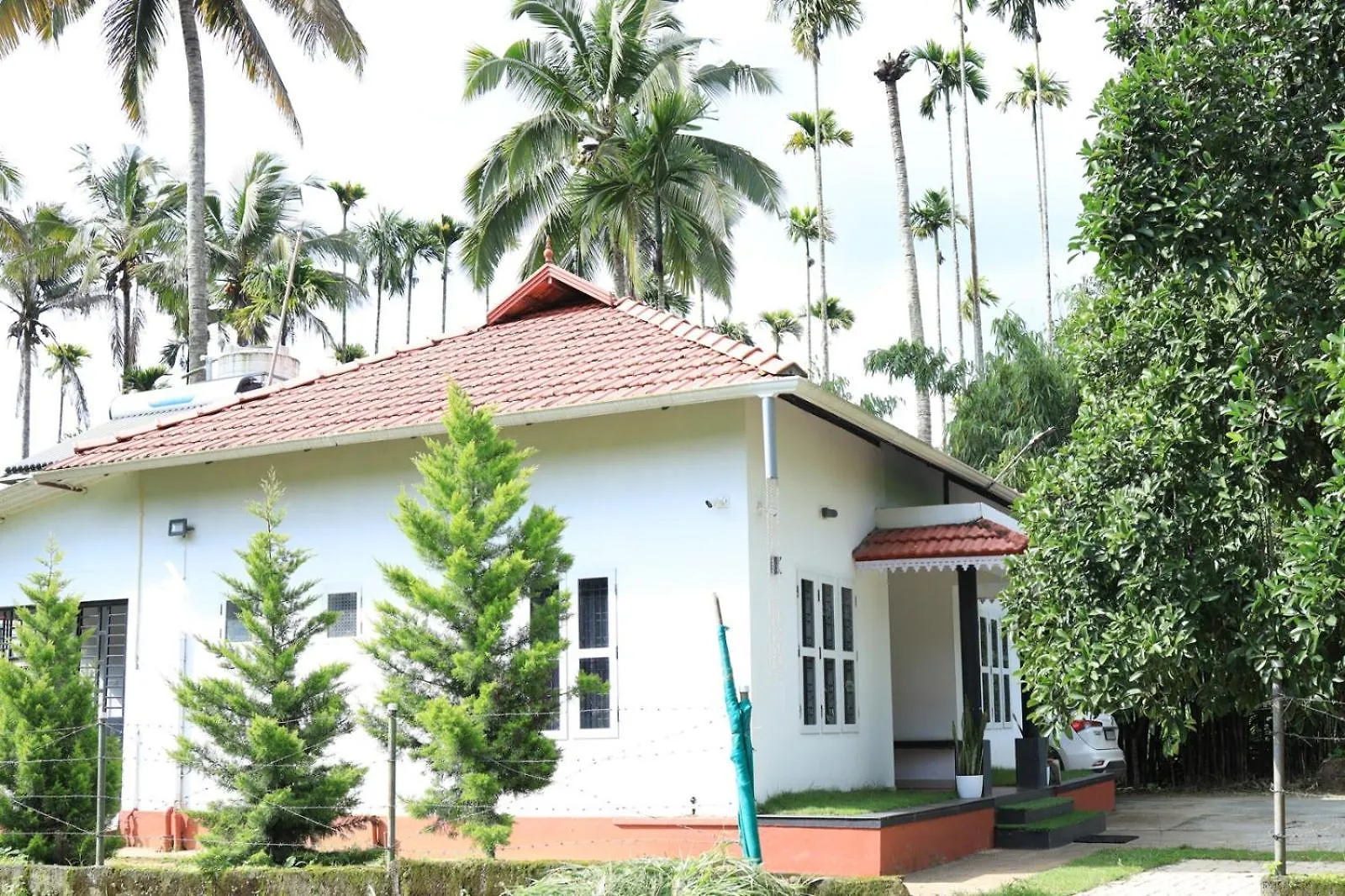 Bellfields Homestay Meenangadi 0*,